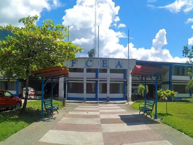 Facultad de Ciencias Económicas y Administrativas - imagen de cabecera